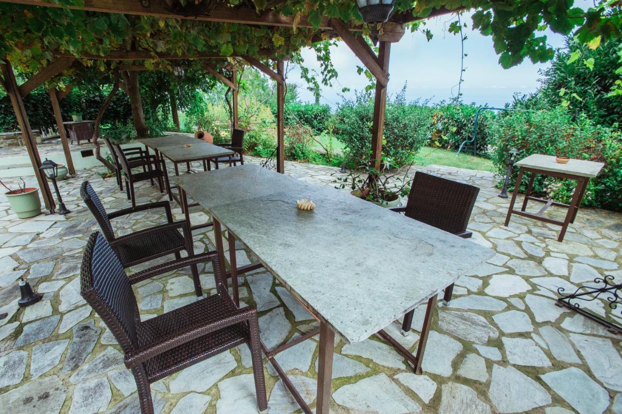 Ellis Full Guest House Tsagkarada Exterior foto
